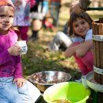 Ovocná slavnost potřetí a Šlapostroj konečně na scéně